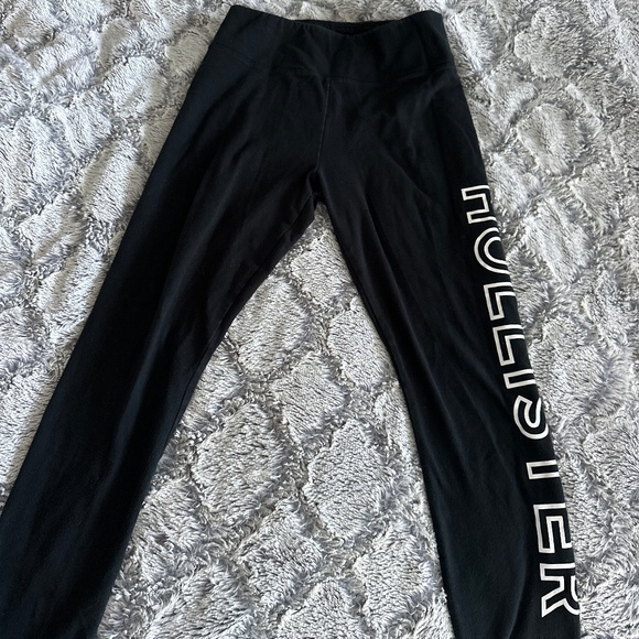 Hollister Pants - Hollister leggings black size small